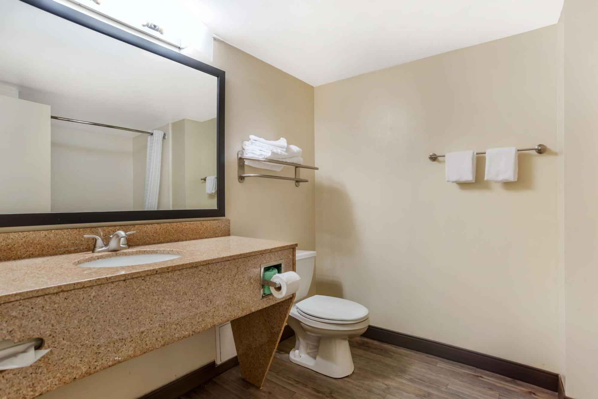 בילוקסי Best Western Oak Manor מראה חיצוני תמונה