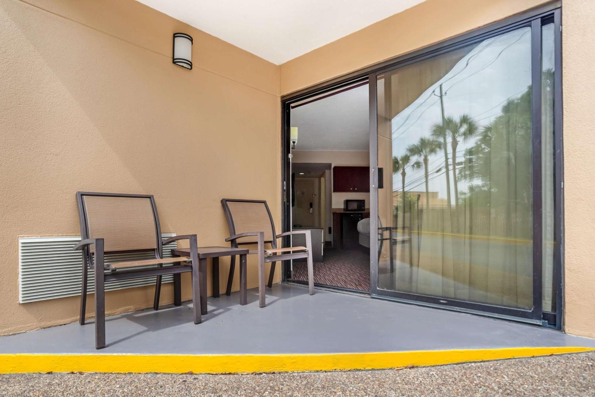 בילוקסי Best Western Oak Manor מראה חיצוני תמונה