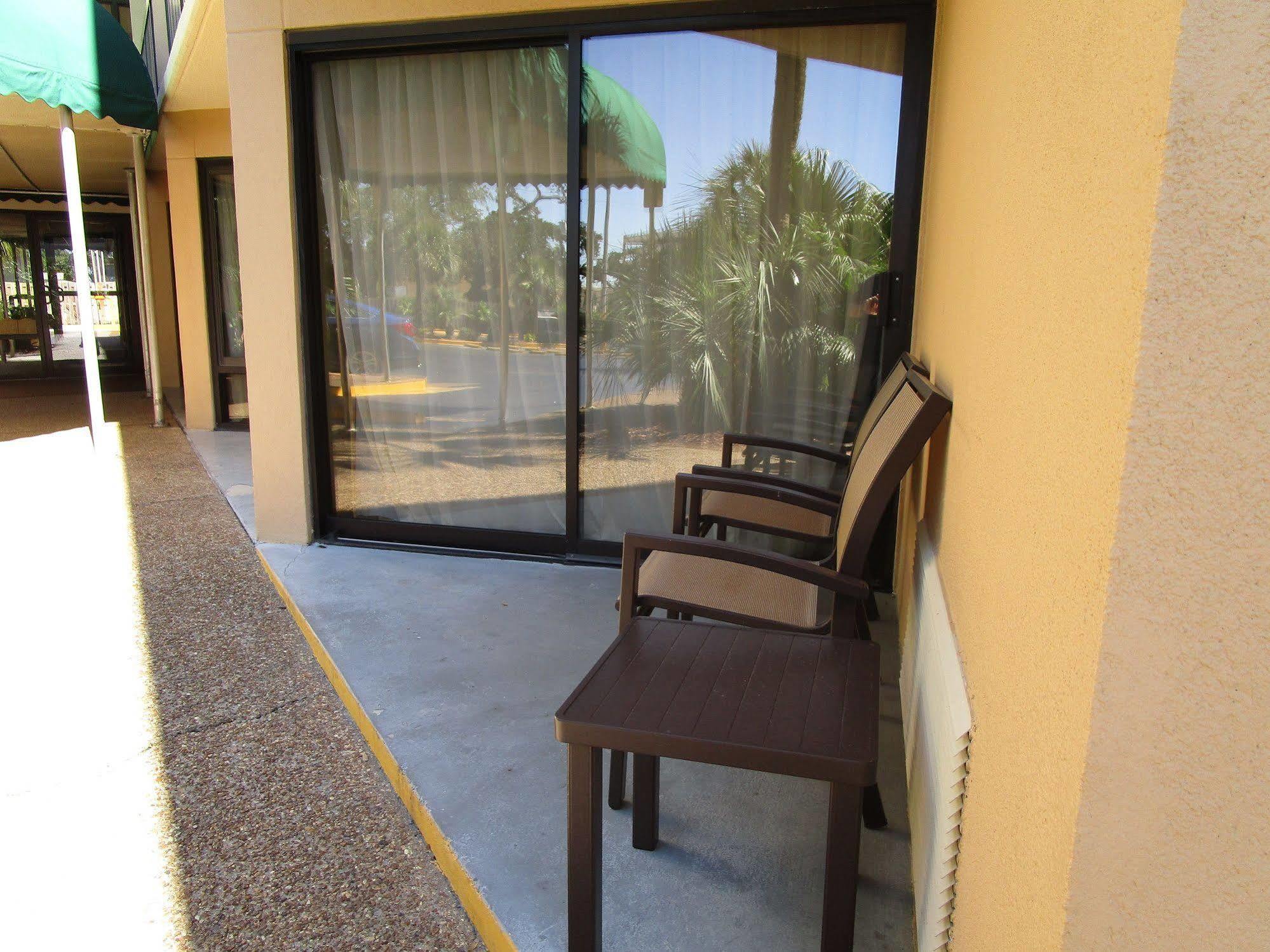 בילוקסי Best Western Oak Manor מראה חיצוני תמונה